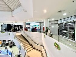 queensway-tower-/-queensway-shopping-centre photo thumbnail #2